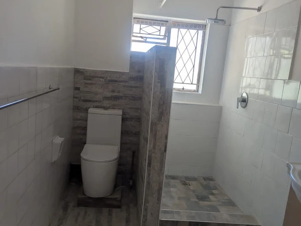 3 Bedroom Flat & Apartment