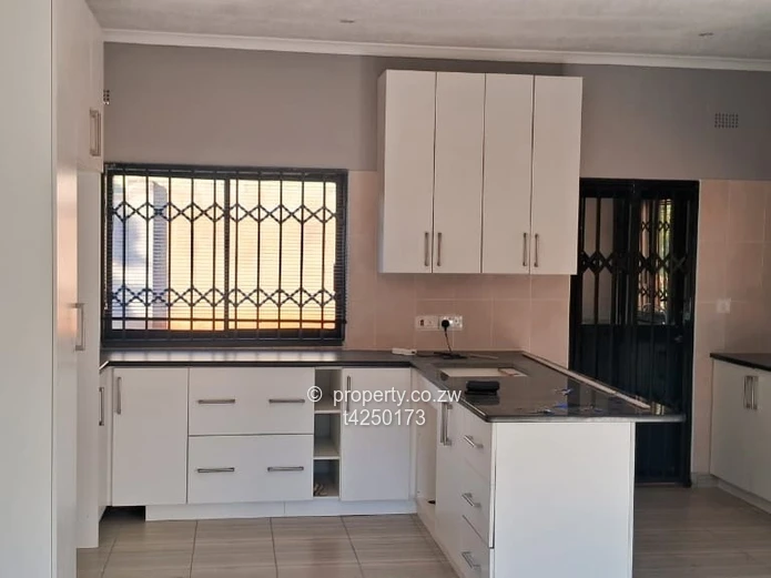 Greendale neat 2 bedroomed cottage to Rent 
