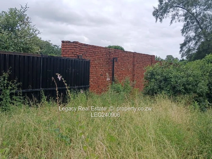 Large Industrial Property with Full Title Deed in Chiredzi,Strategic Industrial Stand on Msasa Road