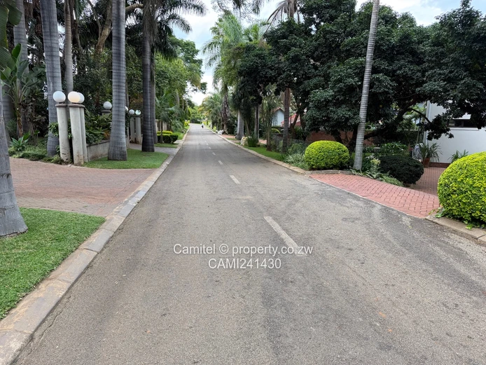 Borrowdale Brooke golf estate inside the boom,magnificent 5 beds double storey sitting on 1211sqm