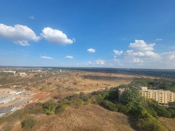 2 Bedroom Flat & Apartment