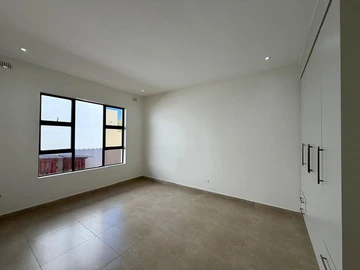 4 Bedroom Garden Flat