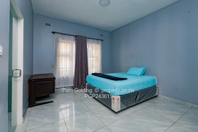 5 bedroom house (Sole Mandate)