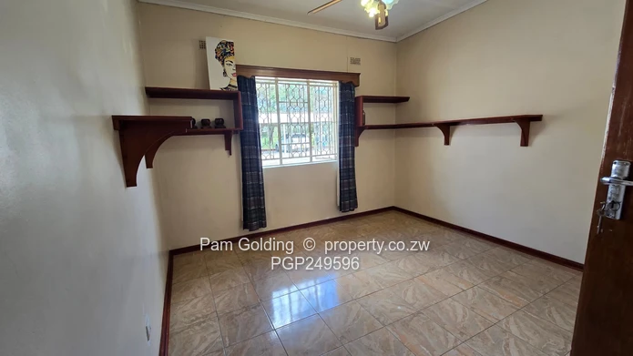 Expansive 4 Bedroom Family Home On 2 Acres