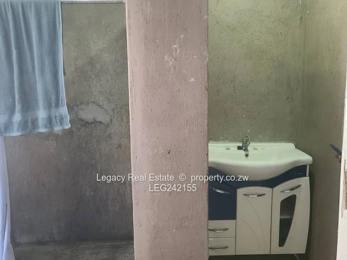 Beautiful Marlborough Family Home with Borehole & Solar Power