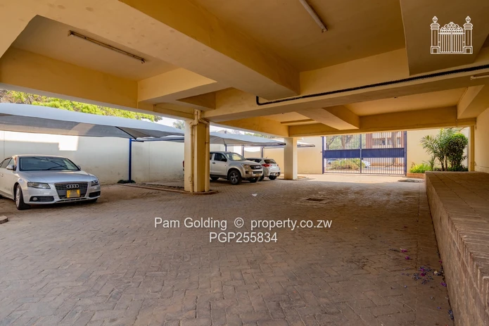 Riviera Court! A Stone Throw Away From Fife Avenue Shops!