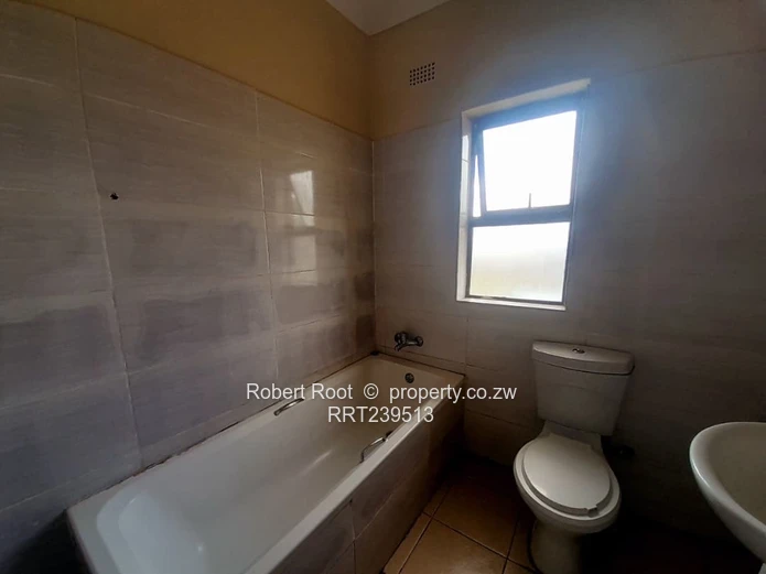 3 bedroom apartment for rent in Meyrick Park