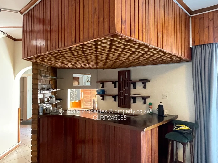 Neat & Versatile 3-Bedroom Home in Suburbs