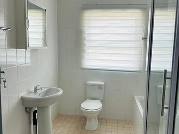 4 Bedroom Garden Flat