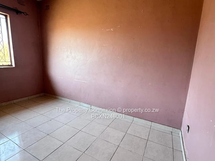 Prime Location & Secure Family Living: 3-Bed House to Rent – Bluffhill