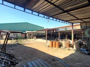 Warehouse & Factory