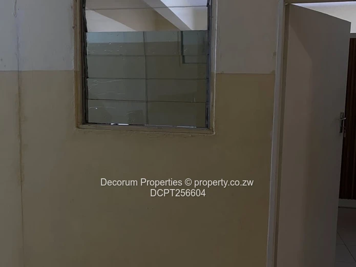Eastlea 900m² Office — Borehole, Partitioned Interiors (Sole Mandate)