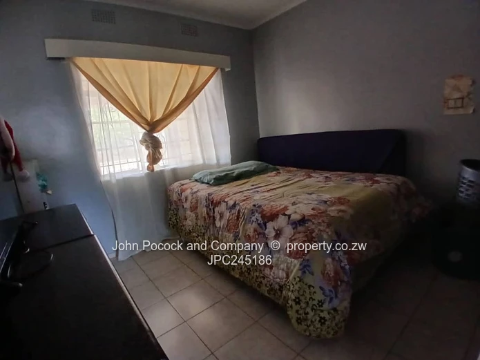 Unlock the Potential of This Well-Located Family Home!