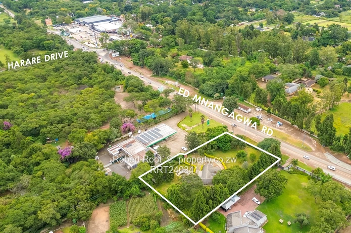 Stunning Road Road Frontage!