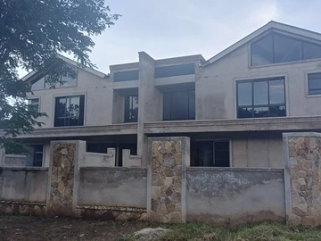 4 Bedroom Garden Flat