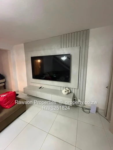 Avondale — 2-Bed Duplex Apartment On King George 