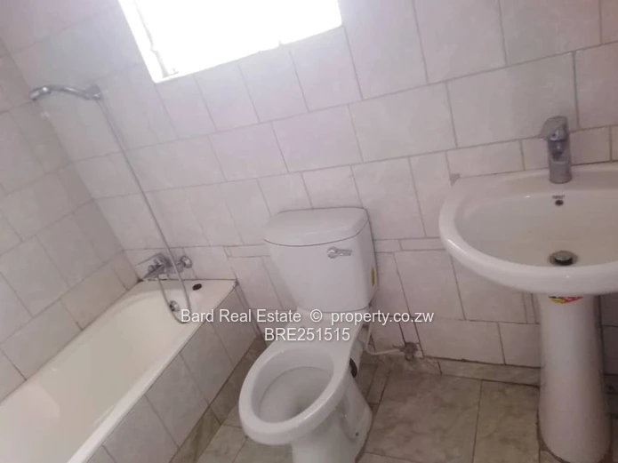 House To Let In Domboshava Showground