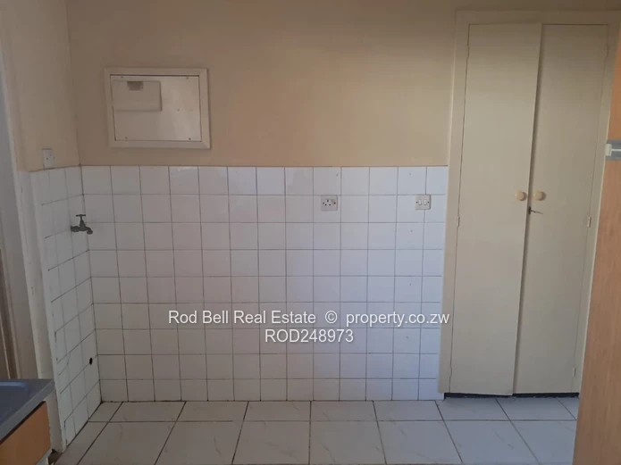 Spacious 2- Garden Flat In Prime Location