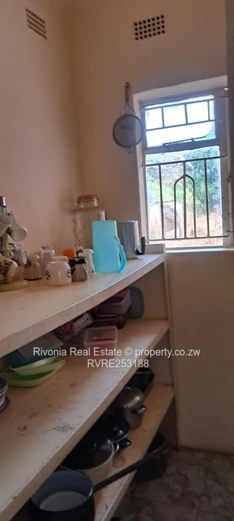 4-Bed Family Home in Nharira — 2440m² with Borehole