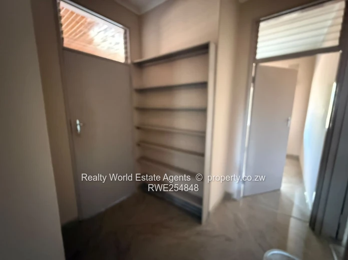 Paddonhurst House to Rent