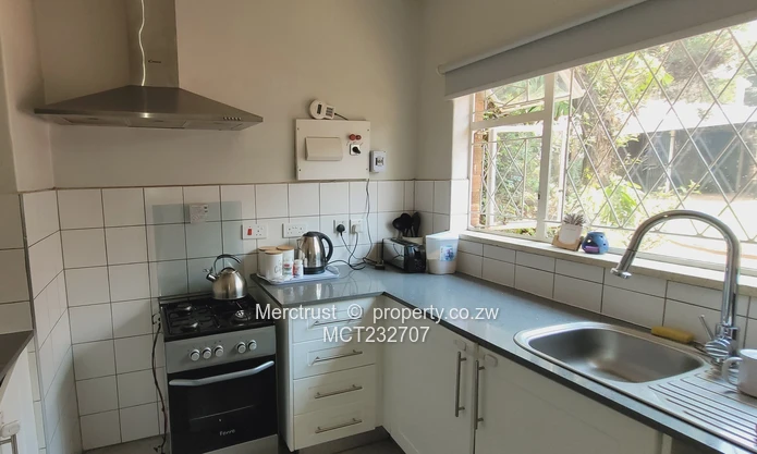 Immaculate duplex garden flat! (Sole Mandate)