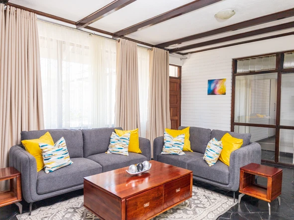 6 Bedroom Cottage
