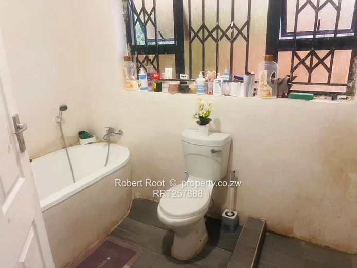 3 bedroom house (Titled)