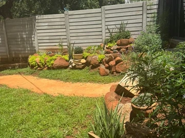 3 Bedroom Flat & Apartment