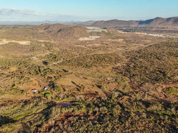 Farm & Agricultural Land