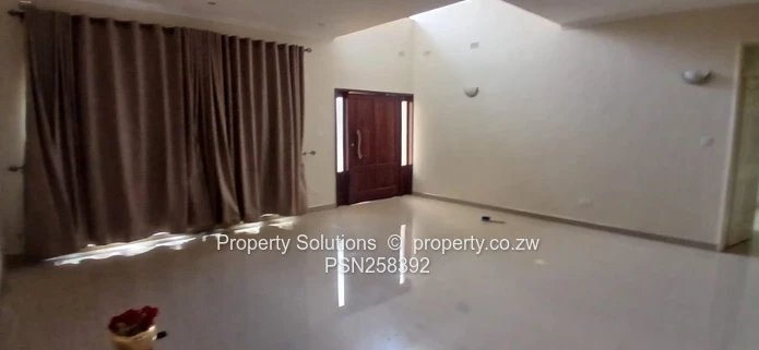 Modern 3-Bedroom Townhouse to Rent in Greencroft