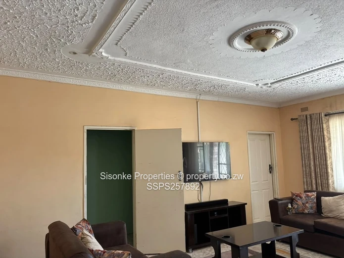 Family home for sale in Zengeza 4
