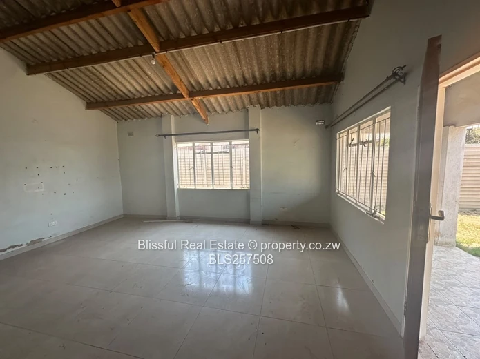 3 Bedroom house for sale in budiriro cabs-Deeds available