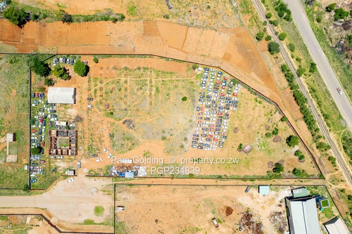 Versatile Commercial Stand In Kelvin West