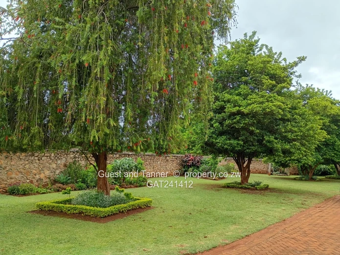 4-Bedroom House For Sale In Helensvale