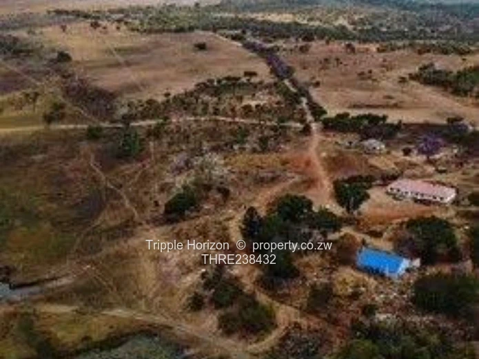 350ha Marondera Farm - Machinery, Orchard & Reservoir