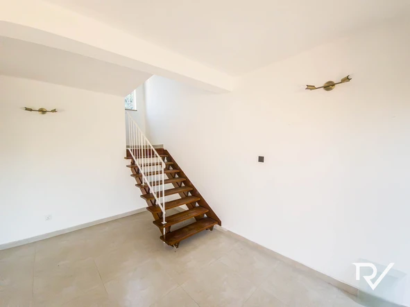 2 Bedroom Garden Flat