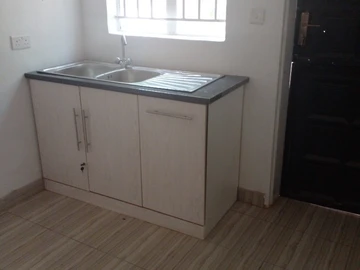 2 Bedroom Flat & Apartment