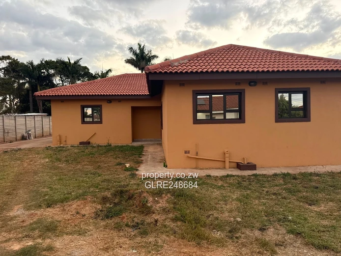 Modern 4-Bed Home in Adylinn - Borehole & Driveway