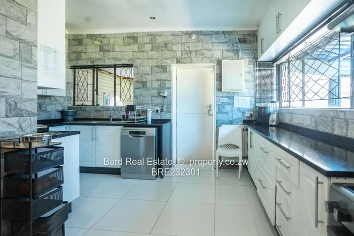 The Grange Harare North: 4-Bed on 4,612m² with Borehole (Sole Mandate)