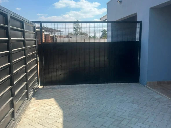 3 Bedroom Garden Flat