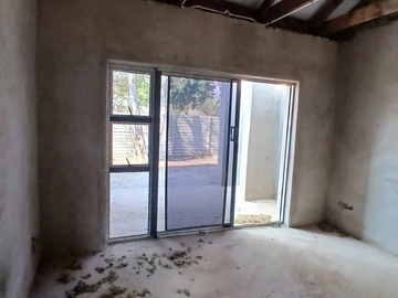 2 Bedroom Flat & Apartment