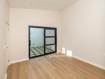 3 Bedroom Garden Flat