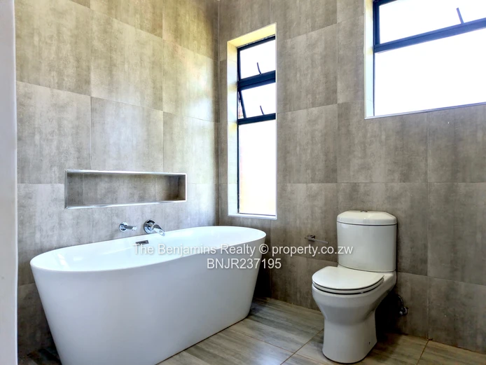 Established 3 bed Cluster unit