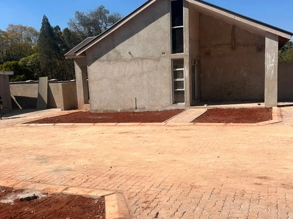 3 Unit Townhouse Complex
