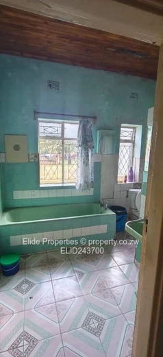 10ha Marondera Farm — Dam, Orchard, Vineyard & Homestead (Sole Mandate)