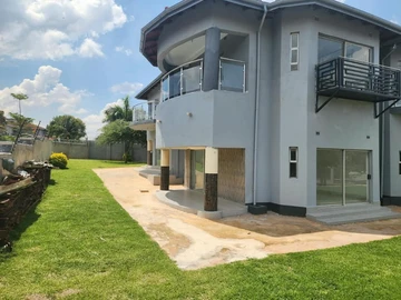 6 Bedroom House