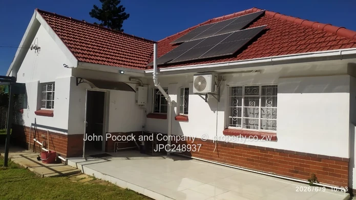 Move In Ready and Fully furnished!- Your New Home Awaits (Sole Mandate)