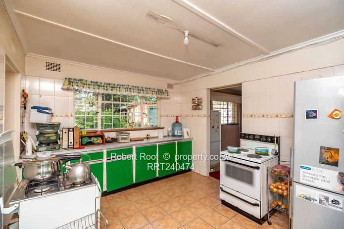 7,729sqm Near Major Routes With Good Borehole (Sole Mandate)