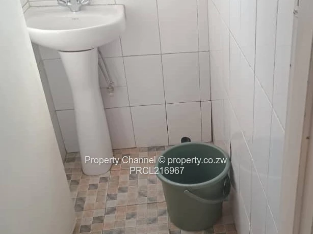 Charming 3-Bedroom House in Senga, Gweru Awaits You!