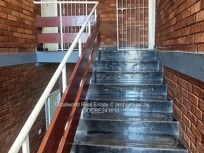 To Let – Neat 2-Bedroom Flat in Eastlea (Sole Mandate)